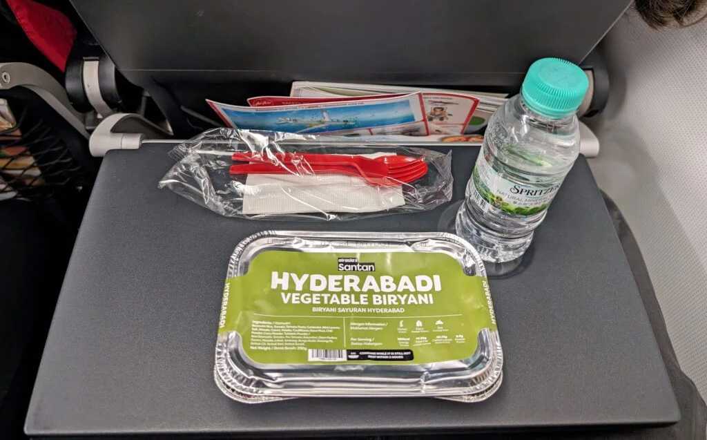 超越包裝，智馭云端味覺的精密藝術——呂工機械全自動航空餐盒包裝生產(chǎn)線